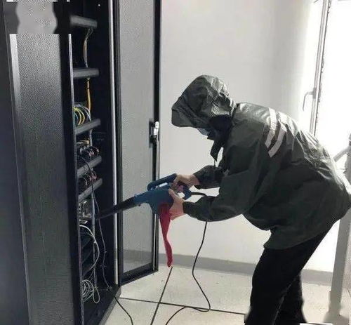 五大連池機場圓滿完成設施設備秋冬換季維保工作，保障通訊設備穩定運行